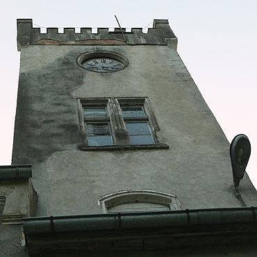 Pa�ac w Margowie do sprzedania