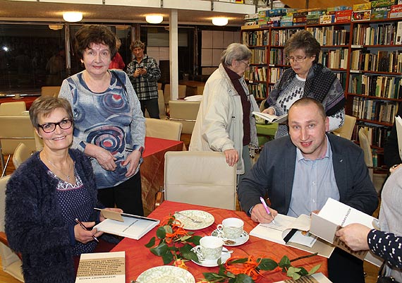 „Wspominamy razem”sołectwa w międzyzdrojskiej bibliotece