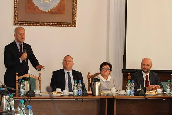 S10 zagro�ona przez ograniczenia finansowe bud�etu. W kwietniu spotkanie w Bydgoszczy