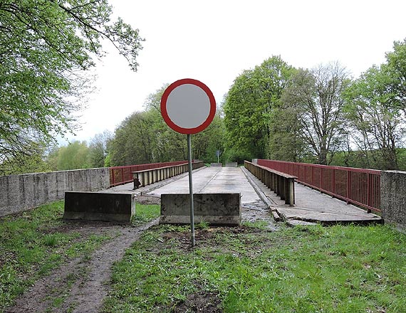 Zostan� rozebrane dwa nieu�ywane poniemieckie wiadukty nad A6 i DK20