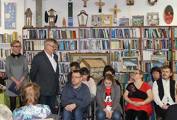 „Sztuka w kawałku…” - wernisaż i kiermasz prac uczestników Warsztatu Terapii Zajęciowej w Wolinie