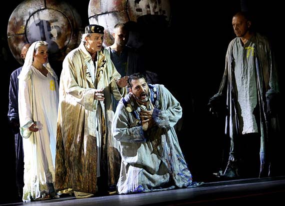 „Guru” pod batut� kompozytora w ten weekend i OPERACJA Student!