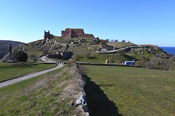 Bornholm to duska pikna wyspa, pooona  tylko 95 kilometrw od Polski. Zobacz fotogaleri!