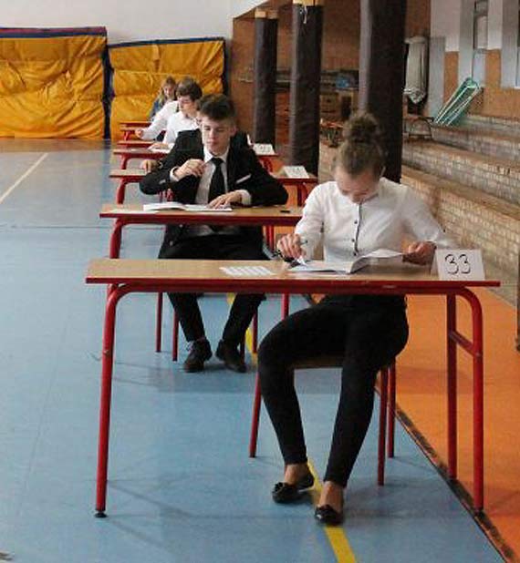 Trzecioklasici z Gimnazjum w wierznie przystpili do egzaminw