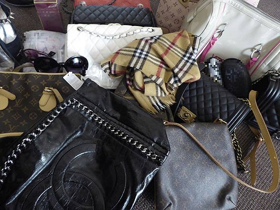 Policjanci zabezpieczyli podr�bki o warto�ci 90 tysi�cy z�otych