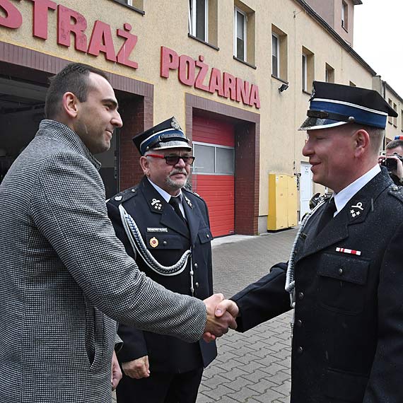 Straacy ochotnicy i mieszkacy gminy Midzyzdroje witowali obchody Dnia Straaka
