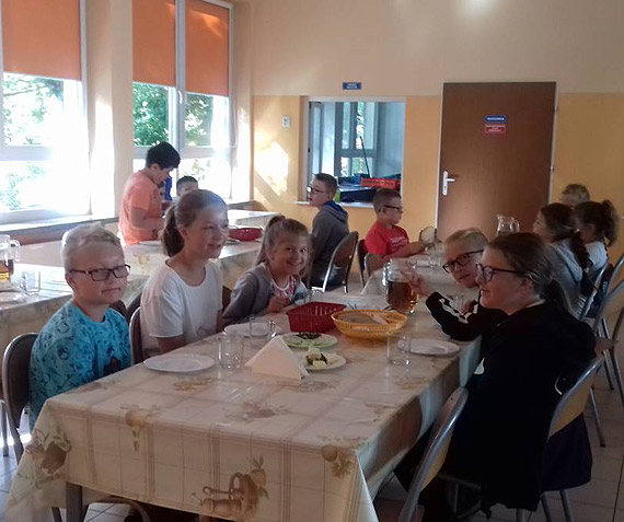 Mio upywa wakacyjny czas - pkolonie w Szkole Podstawowej nr 1 w Midzyzdrojach