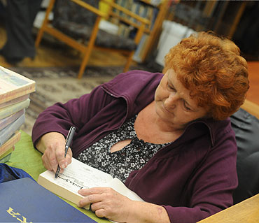 Kamie� Pomorski: Autorskie spotkanie z pisark� Monik� Szwaj�