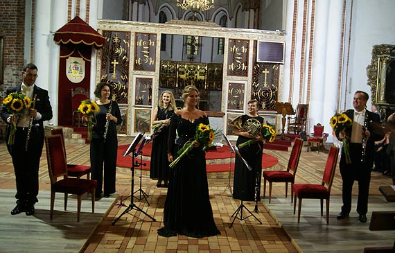 Wykonawcy oczarowali suchaczy Przedostatni koncert kamieskiego festiwalu