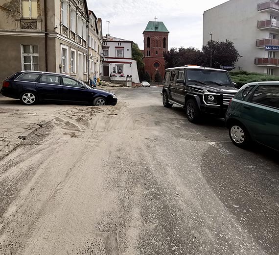 By bd wykonawczy - Prezes kamieskiego PGK przeprasza mieszkacw ulicy Gryfitw