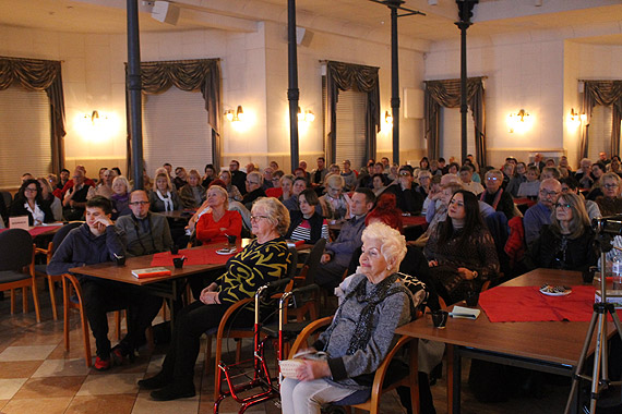 „Nie jestem kucharzem” – spotkanie autorskie z Robertem Makowiczem