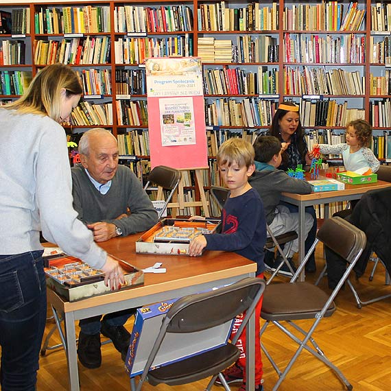Rodzinne Turnieje Gier Planszowych w midzyzdrojskiej bibliotece i w Wiklinie w Wapnicy