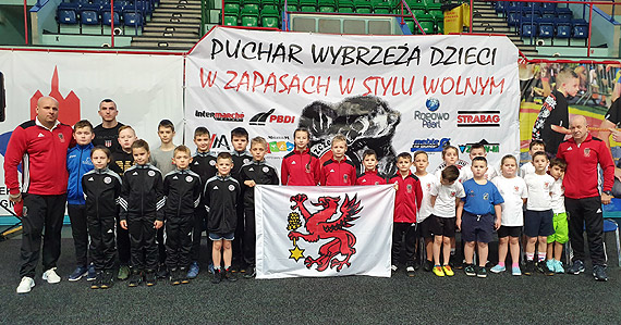 Zapanicy Wikinga Wolin walczyli w Pucharze Wybrzea dzieci w zapasach w Koobrzegu