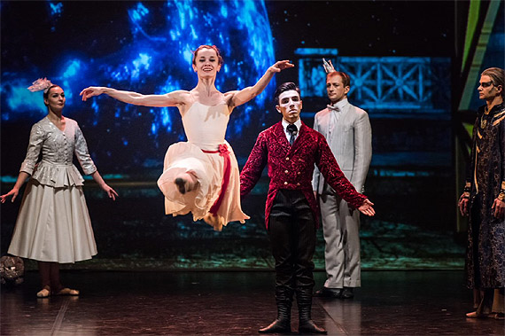 �wi�teczny hit! „Dziadek do orzech�w” w Operze na Zamku w Szczecinie