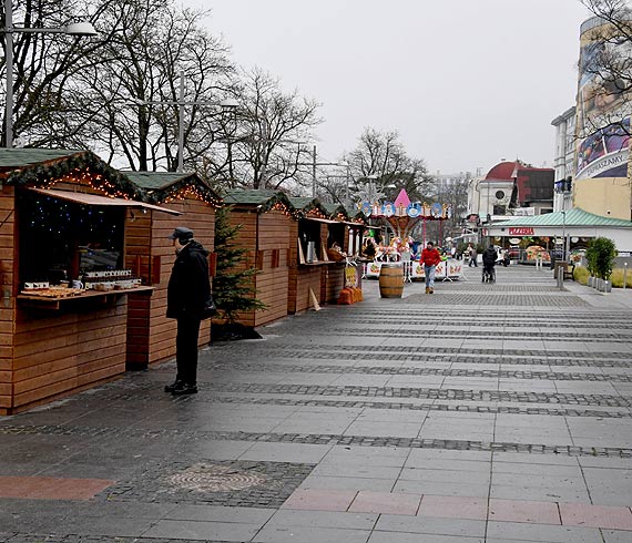 Skromny międzyzdrojski Jarmark Świąteczno-Noworoczny