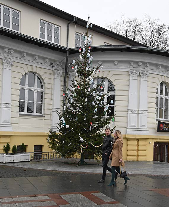 Skromny międzyzdrojski Jarmark Świąteczno-Noworoczny