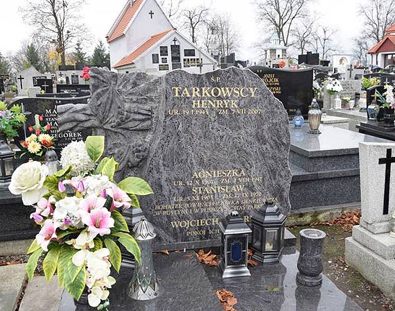 Bohaterowie „W pustyni i w puszczy” spoczywają na cmentarzu w Rudawie