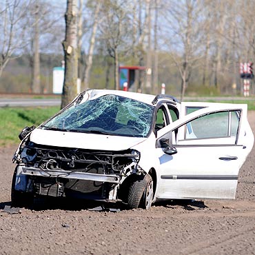 Wolin: Ucieka� przed zderzeniem i wjecha� na pole