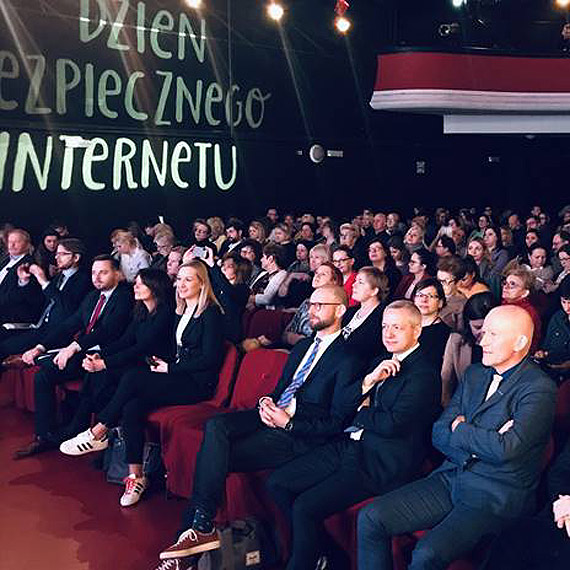 Dzie� Bezpiecznego Internetu: po pierwsze wsp�praca