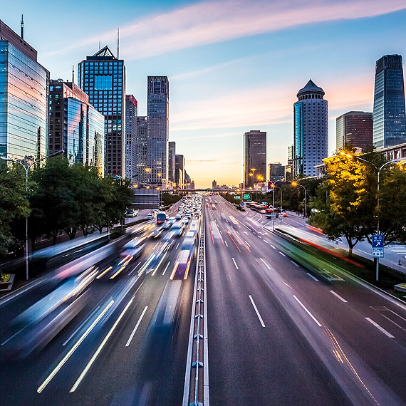 Pojazdy po��czone, aplikacje i autonomiczno��.  Oto kluczowe technologie wspieraj�ce mobilno�� os�b w 2020 roku