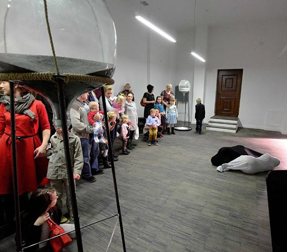 Serdecznie zapraszam na fantastyczn� zabaw� w wielu przestrzeniach Opery na Zamku!