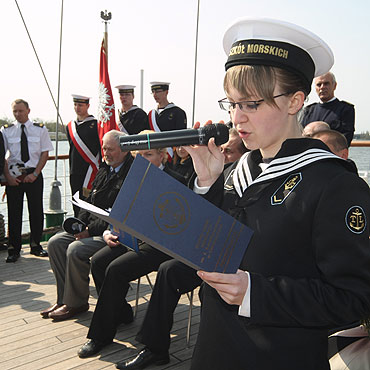 Maturzy�ci ko�czyli szko�� na „Darze M�odzie�y”