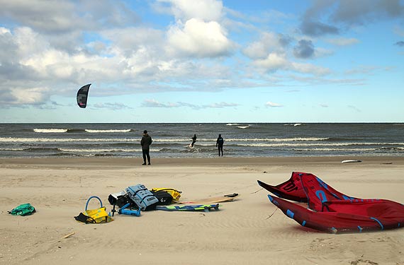 Paralotniarz wpad do morza