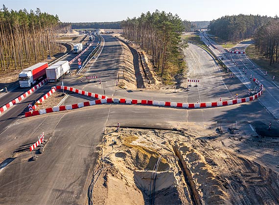 Jutro dodatkowe utrudnienia w ruchu na w�le Rz�nica