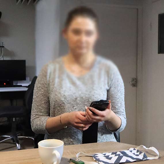 Oszust niczym serialowy Tulipan bezwzgldny dla swoich ofiar. Mczyzna ju wyudzi okoo p miliona zotych
