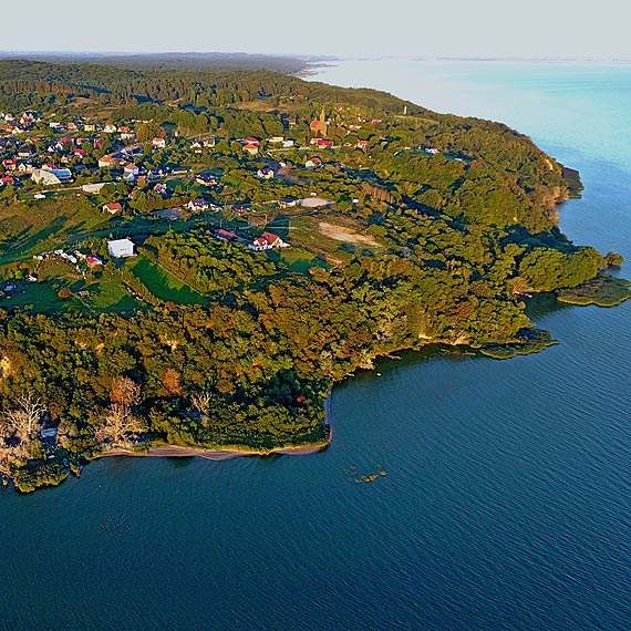 Urokliwe i widokowe  klify, lecz niedostpne dla turysty na rowerach