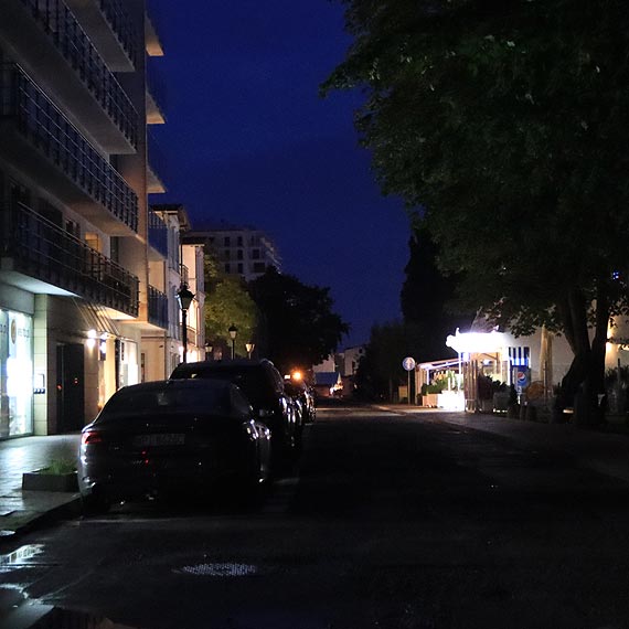 Ciemnoci w Midzyzdrojach.  Czy jednak zawsze suy to wizerunkowi miasta i bezpieczestwu ludzi?