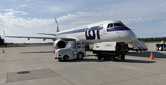 Inauguracja pierwszego w historii Portu Lotniczego Szczecin – Goleni�w, rozk�adowego po��czenia na po�udnie Europy