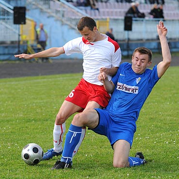 Gryf Kamie� Pomorski coraz dalej od awansu. Zobacz zdj�cia!