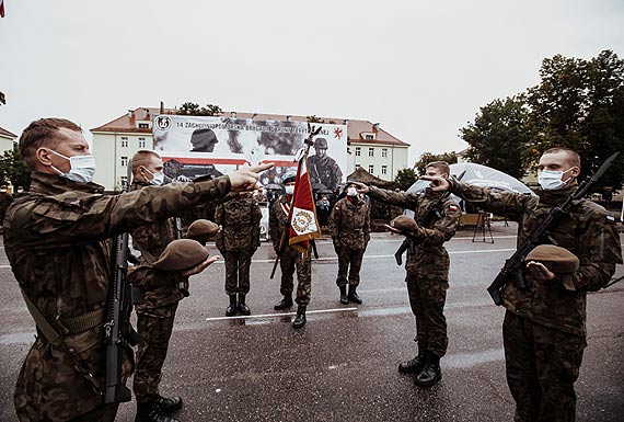 14 ZBOT: �wi�to Brygady, przysi�ga i po�egnanie charyzmatycznego dow�dcy