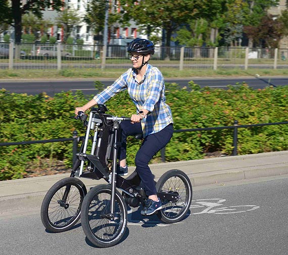 Nowy rower dla os�b z niepe�nosprawno�ci� ruchow�