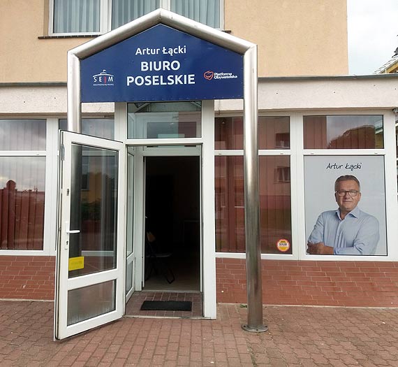 Artur cki ma swoje biuro poselskie w Kamieniu Pomorskim