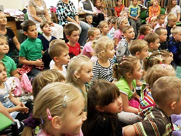Gumisie w dziwnowskiej bibliotece