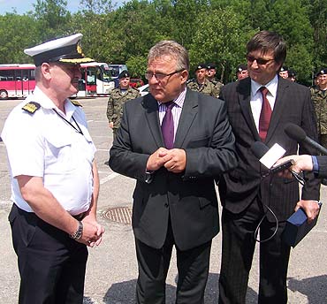 Saperzy z Dziwnowa rozminowali pla�� w Ko�obrzegu. Znale�li m.in. pociski i granaty