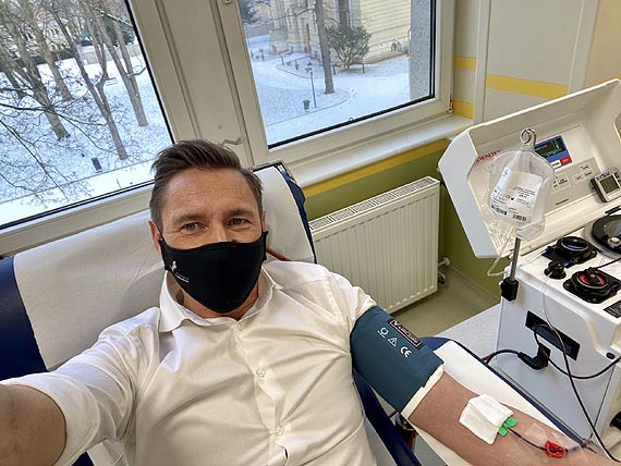 Marszaek wojewdztwa zachodniopomorskiego Olgierd Geblewicz odda osocze