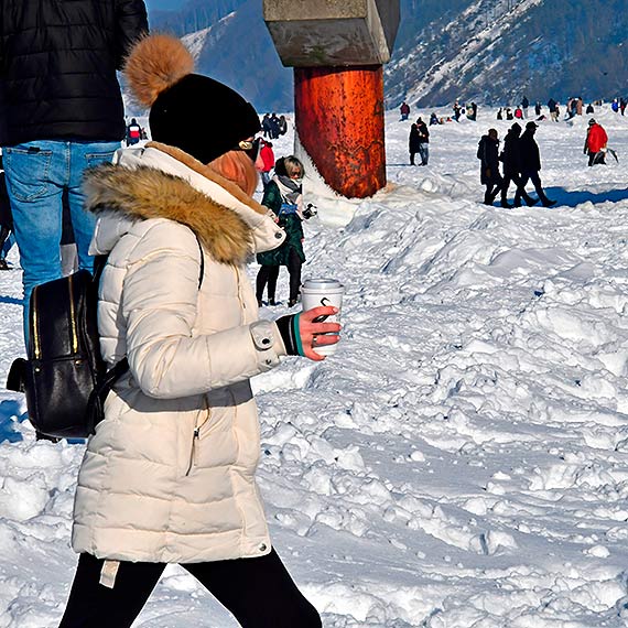 Turystw w Midzyzdrojach jak w sezonie. Zobacz film!