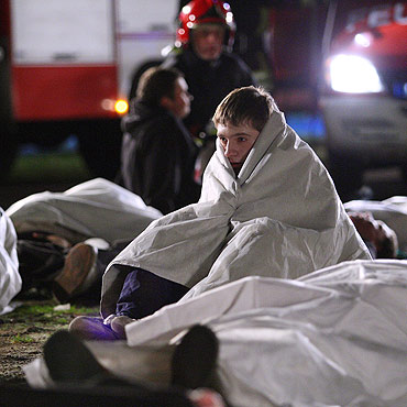 �winouj�cie: P�on�� poci�g. �wiczenia s�u�b ratowniczych