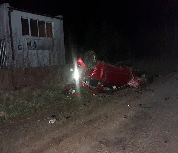 Dachowa citroenem i oddali si z miejsca zdarzenia