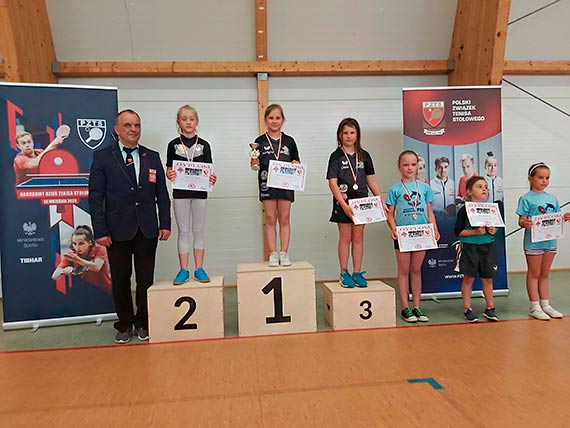 Anioki Uczniowskiego Klubu Sportowego CHROBRY Midzyzdroje znw zabyszczay na arenie wojewdzkiej