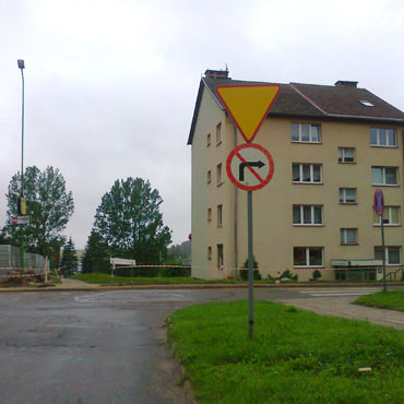 Oznakowanie dróg po polsku