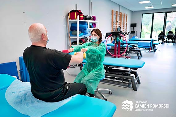 Szansa dla pacjentów z urazem rdzenia kręgowego. Uzdrowisko Kamień Pomorski zaprasza na specjalistyczną rehabilitację z użyciem robotów