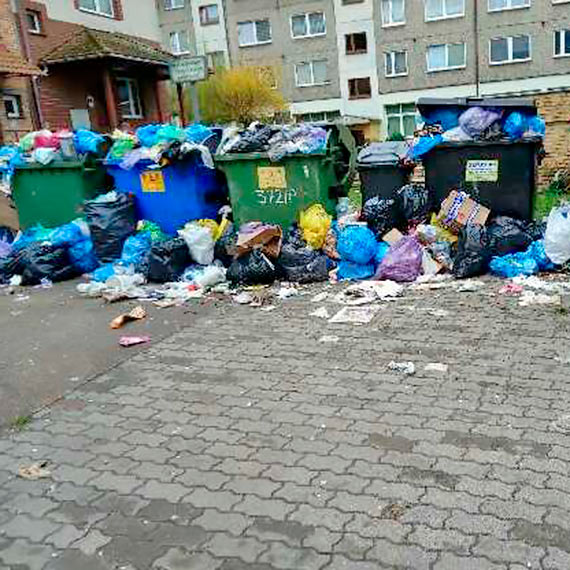 Mieszkanka: Wysypisko mieci w centrum miasta. To raj dla szczurw