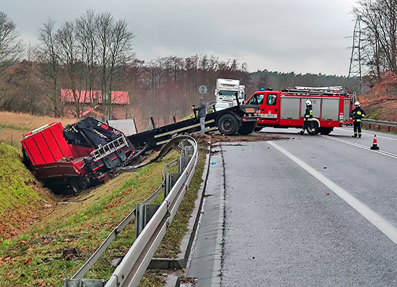 miertelny wypadek na DK3 przed Midzyzdrojami. Nie yje kierowca audi! Zobacz film!