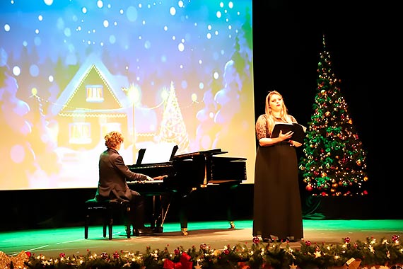 Świąteczny koncert kolęd w Międzynarodowym Domu Kultury