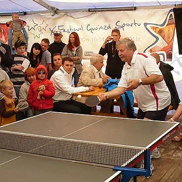 Dziwn�w: Sportowe zmagania z gwiazdami sportu