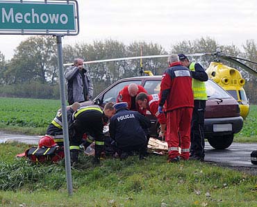 O ma�y w�os od kolejnej tragedii. Rowerzysta w szpitalu